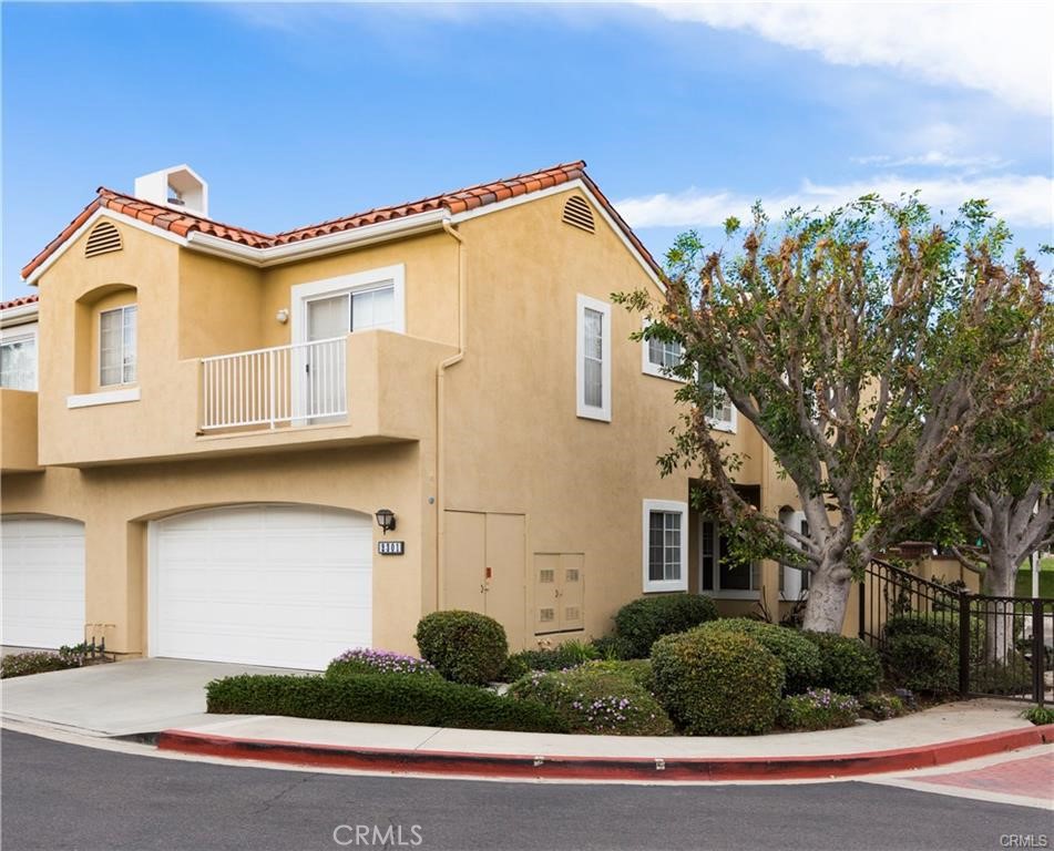 2301 Paseo Circulo, Tustin, CA 92782