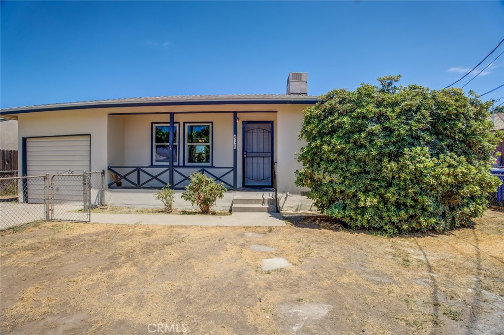 918 Castaic Avenue, Bakersfield, CA 93308