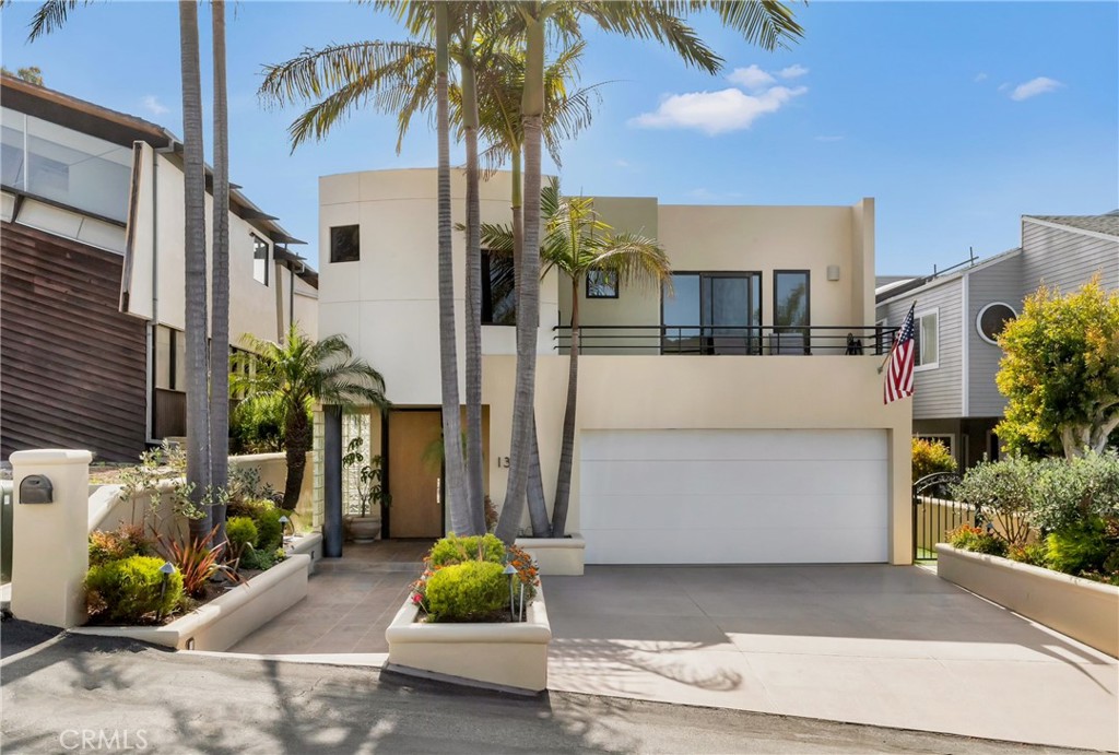 1351 La Mirada Street, Laguna Beach, CA 92651