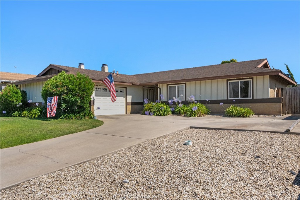 552 Highland Drive, Santa Maria, CA 93455