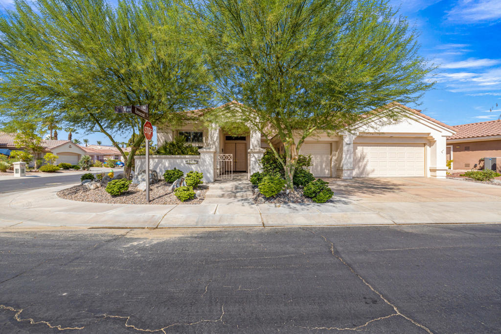 38459 Waverly Road, Palm Desert, CA 92211