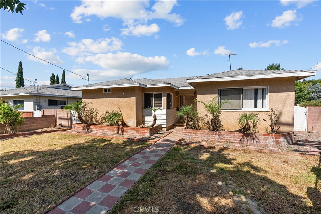 10825 Woodley Avenue, Granada Hills, CA 91344