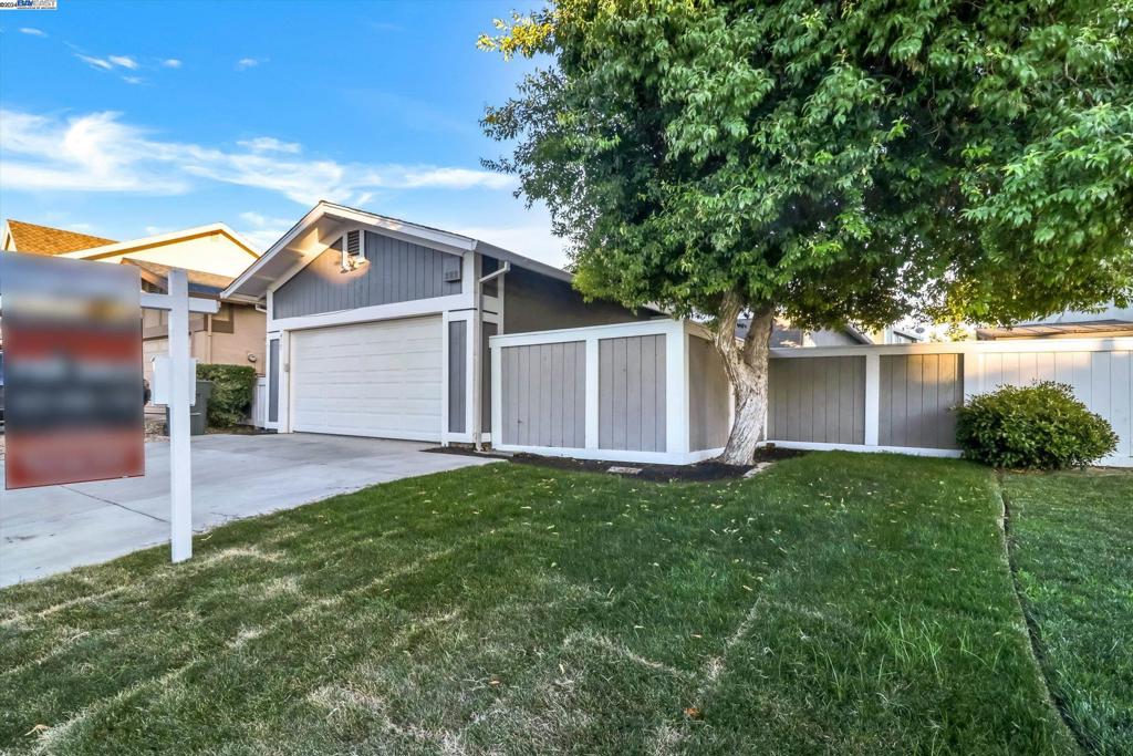 417 Almondtree Circle, Oakley, CA 94561