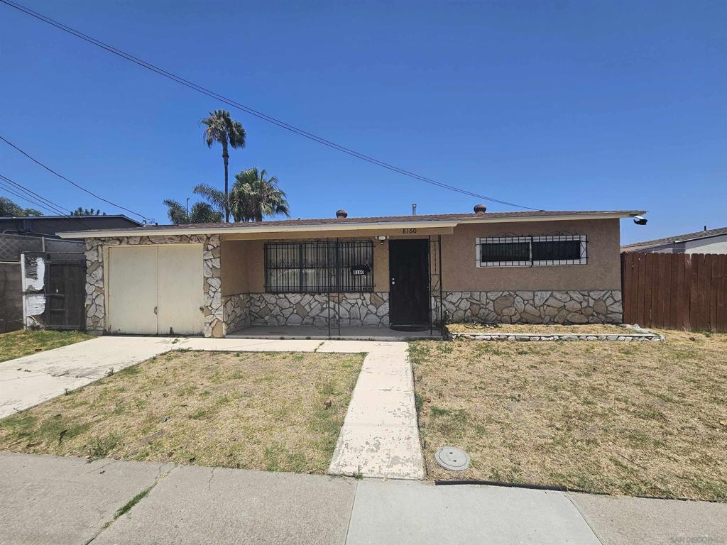 8160 Guatay St, San Diego, CA 92114