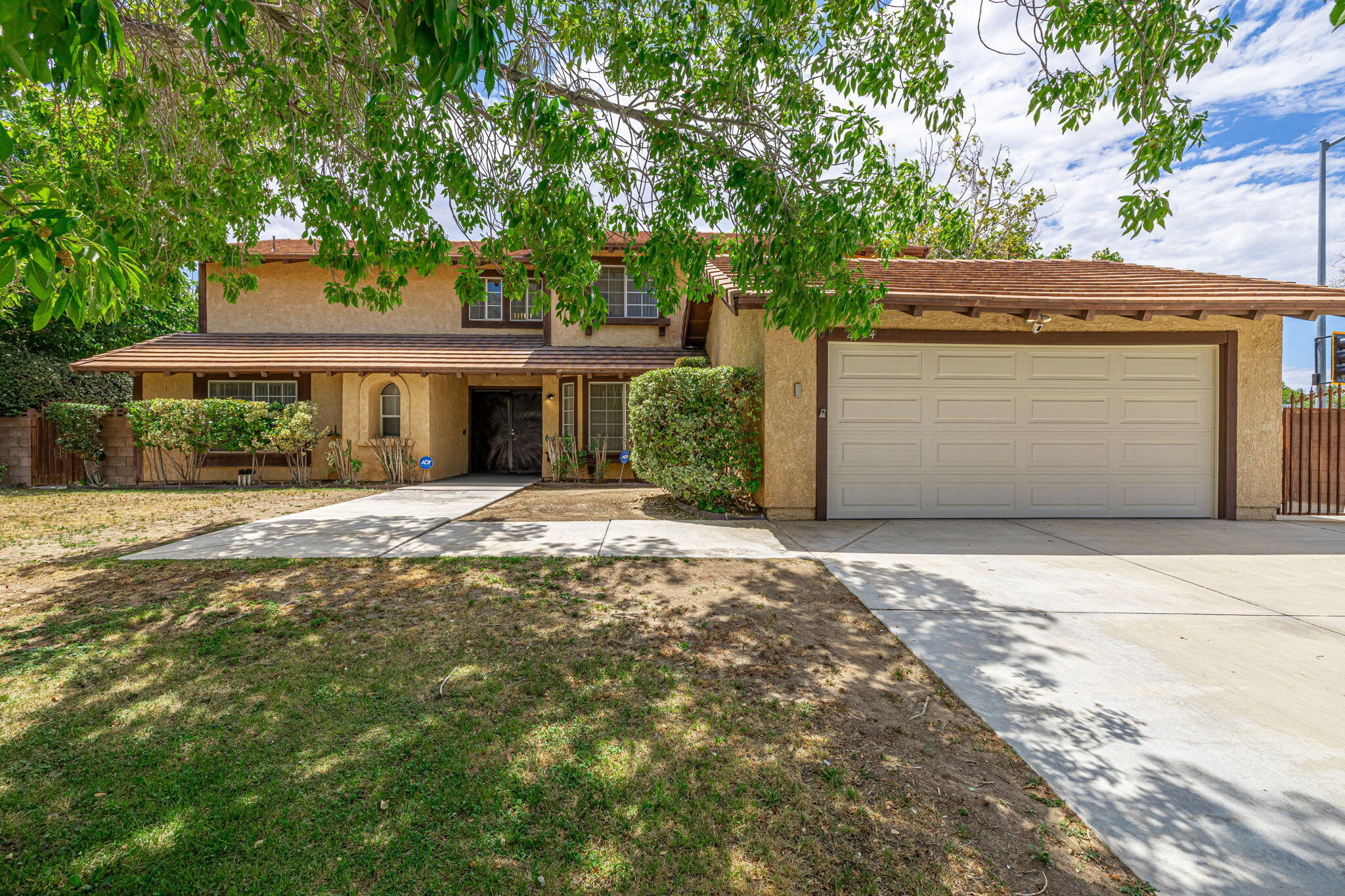 2854 W Avenue J12, Lancaster, CA 93536