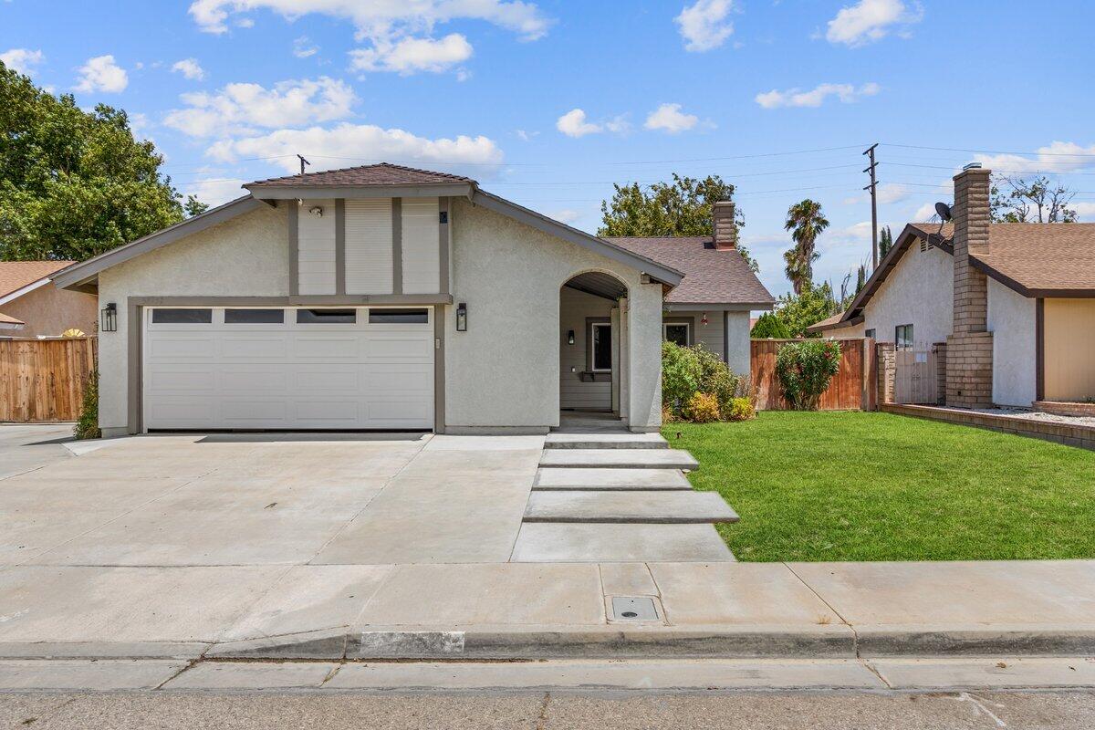 37752 Mentor Court, Palmdale, CA 93550