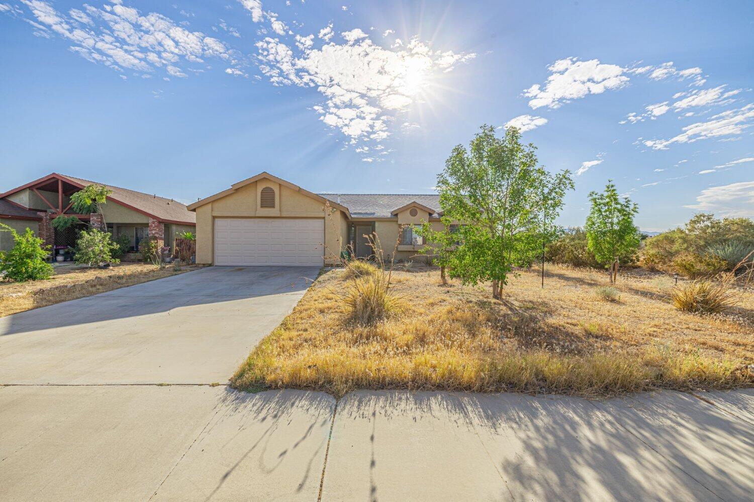 3249 Shady Vista Lane, Rosamond, CA 93560