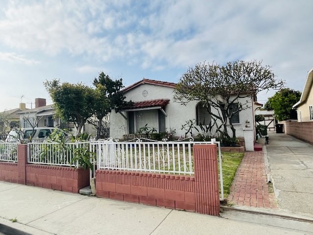 2467 Palm Place, Huntington Park, CA 90255