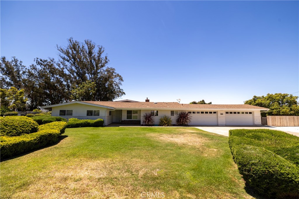 2144 Lake Marie Drive, Santa Maria, CA 93455