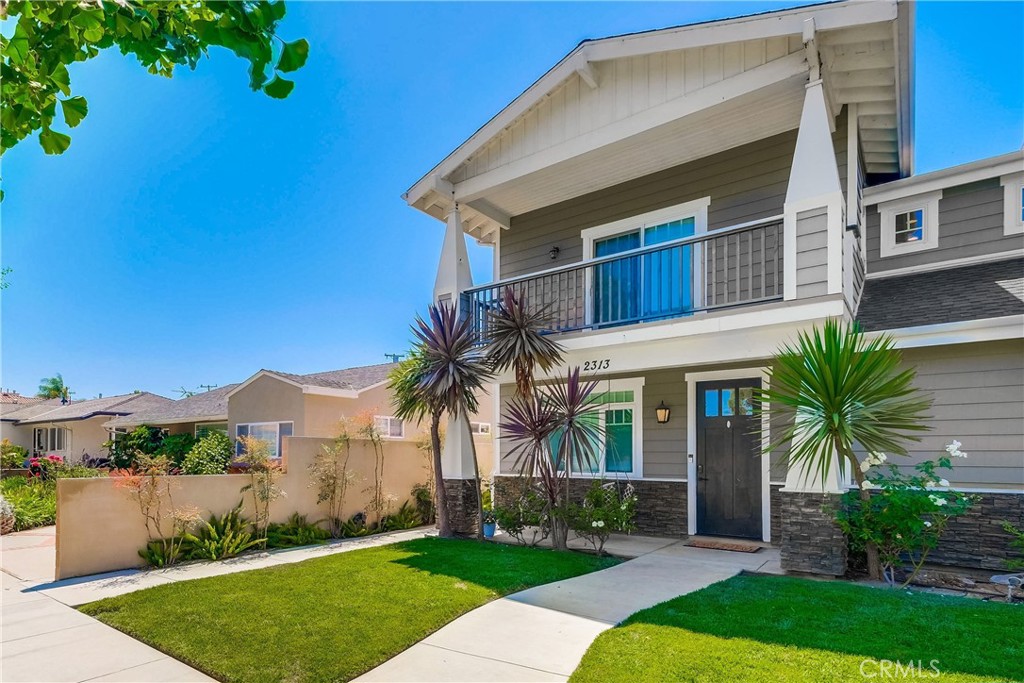 2313 Apple Avenue, Torrance, CA 90501