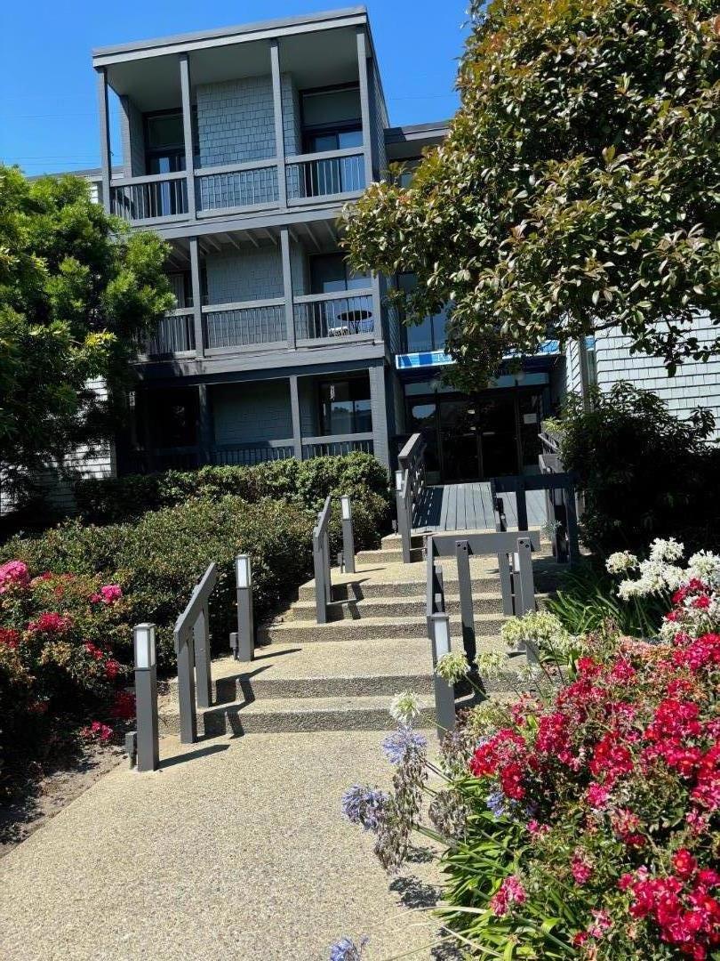 615 Port Drive, #105, San Mateo, CA 94404