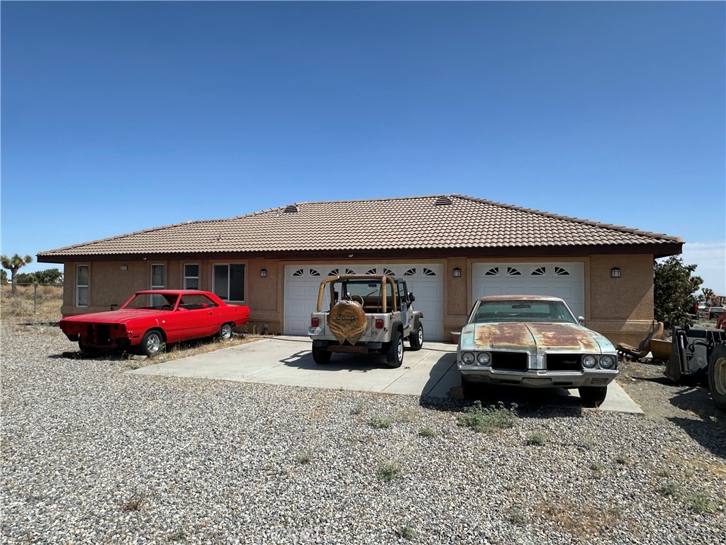 3282 Coyote Road, Phelan, CA 92371