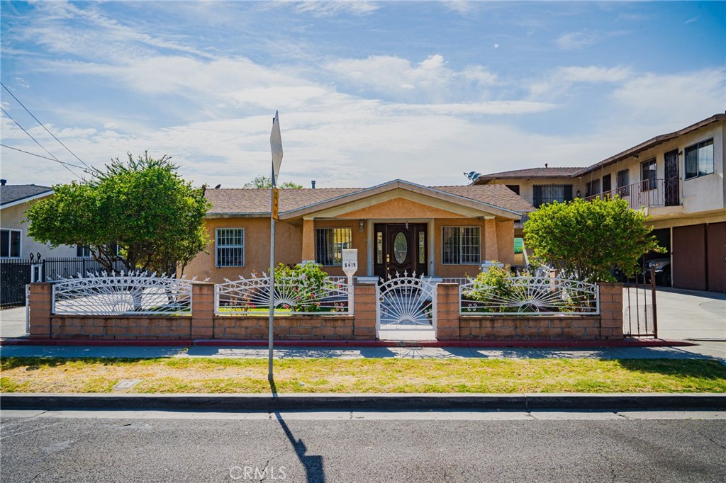 6419 Vinevale Avenue, Bell, CA 90201