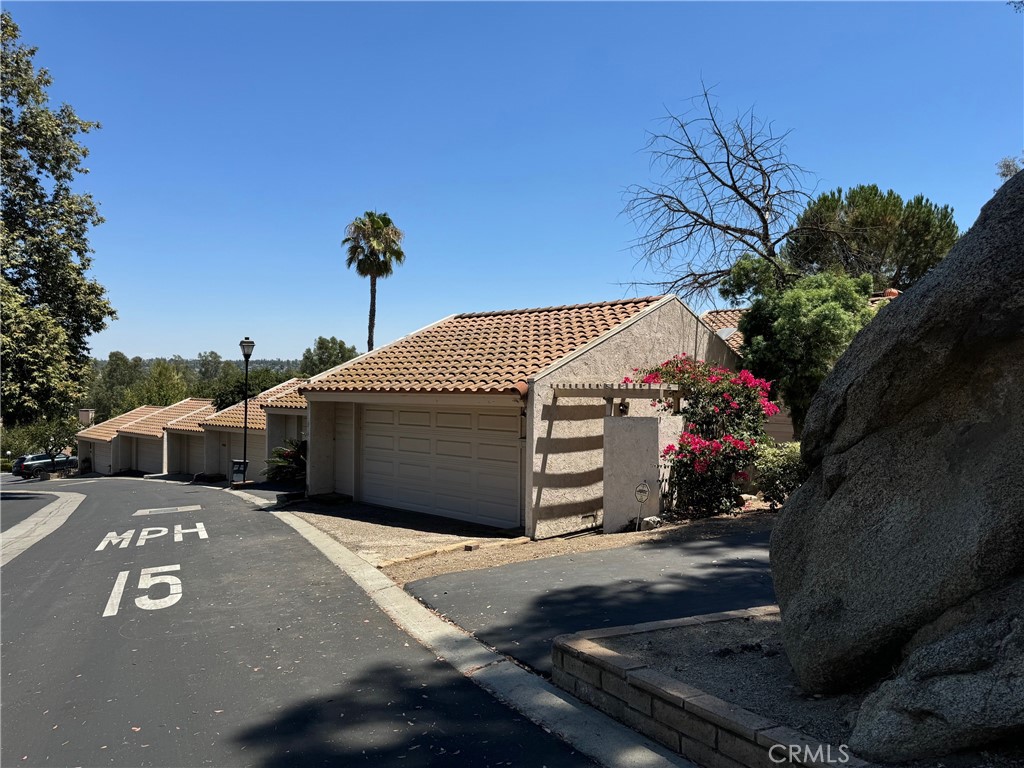 2280 El Capitan Drive, Riverside, CA 92506