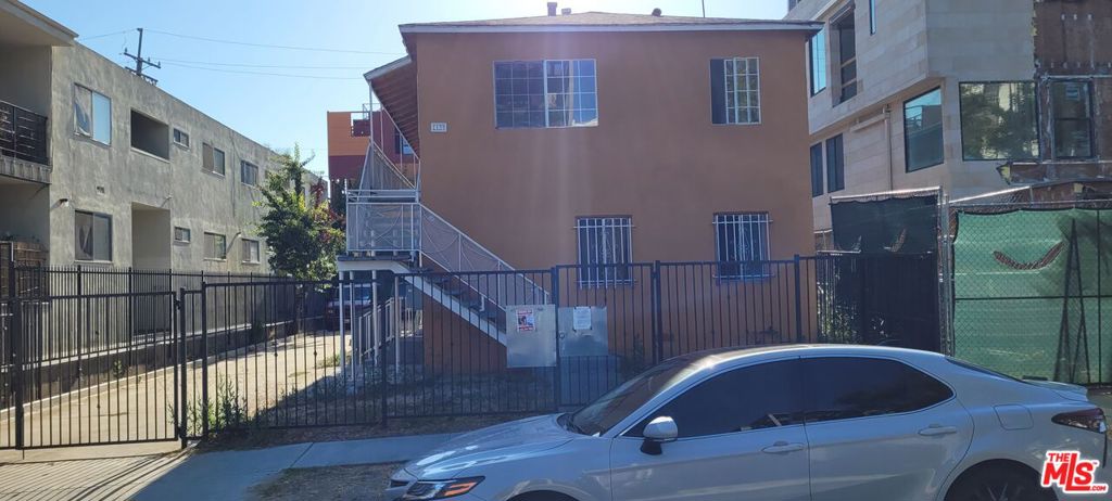 1139 N Detroit Street, West Hollywood, CA 90046