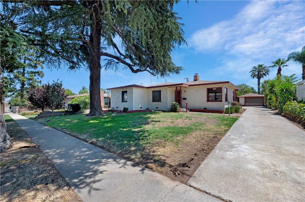 1321 Normandy Terrace, Corona, CA 92882