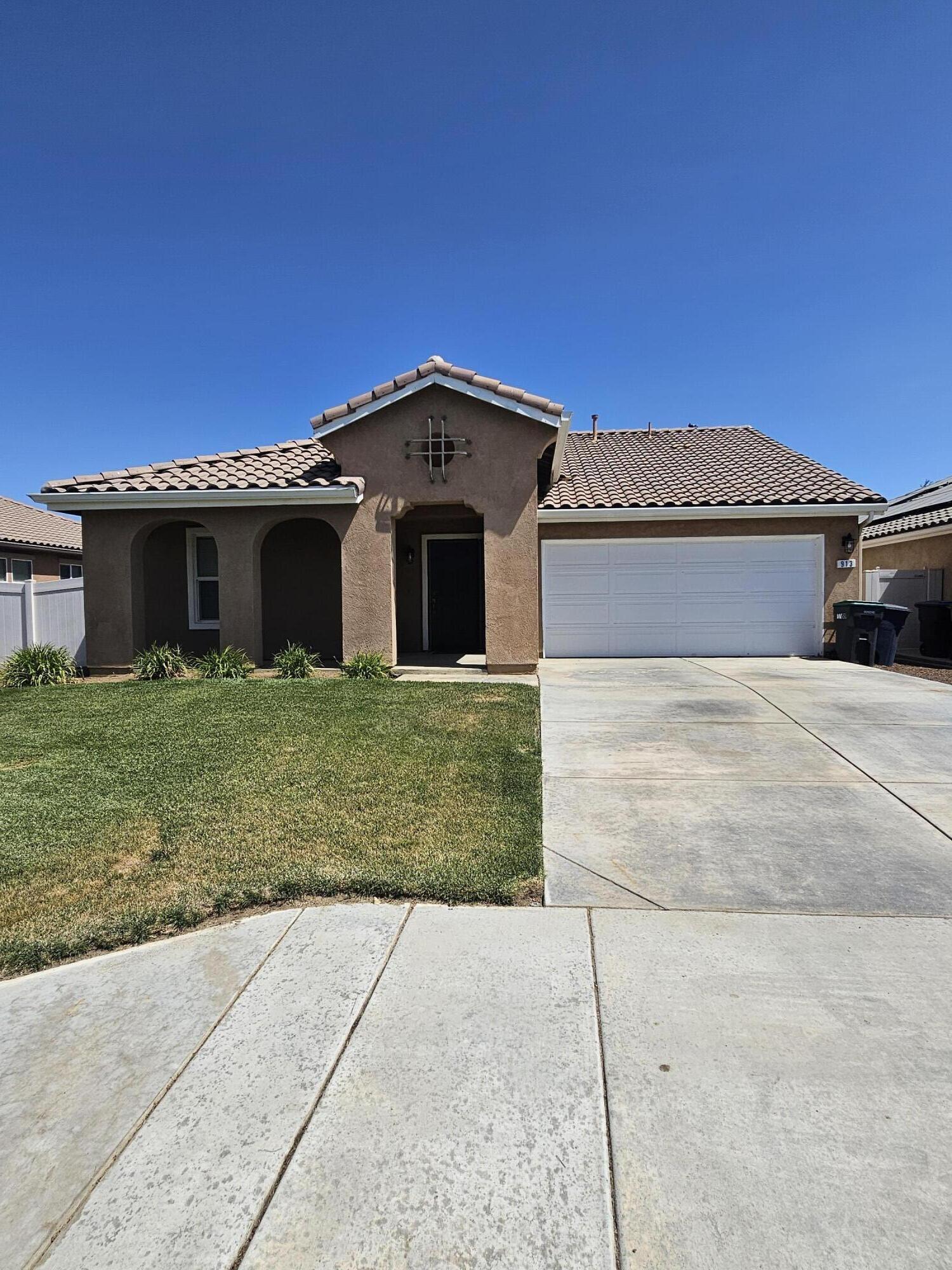 913 Laura Lane, Tehachapi, CA 93561