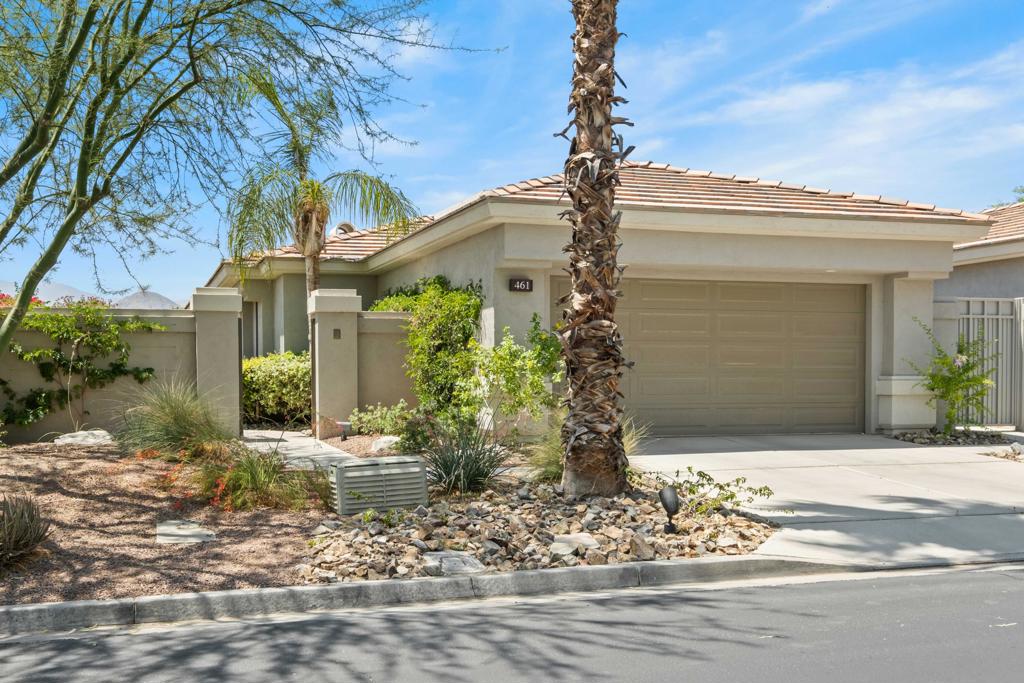 461 Desert Holly Drive, Palm Desert, CA 92211