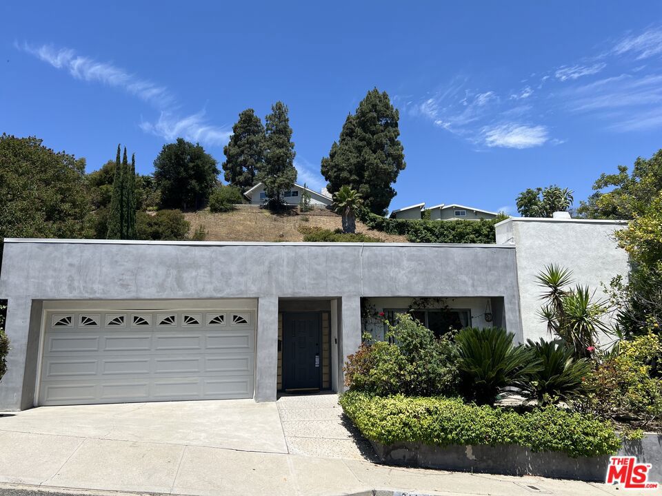 3183 Dona Mema Place, Studio City, CA 91604