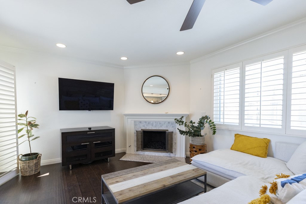 415 1/2 Goldenrod Avenue, Corona del Mar, CA 92625