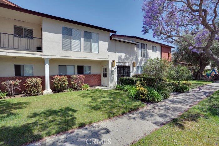 372 Freeman Avenue, Long Beach, CA 90814