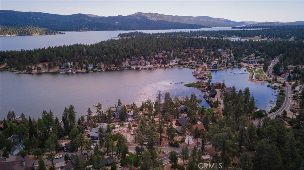 815 Cove Drive, Big Bear Lake, CA 92315