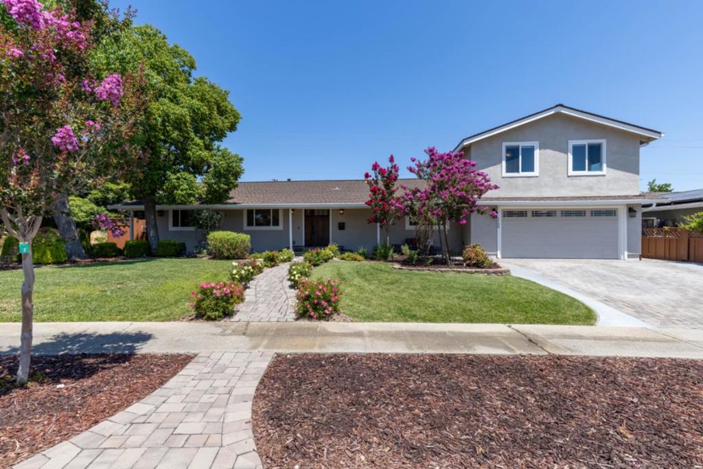 7799 Lilac Way, Cupertino, CA 95014