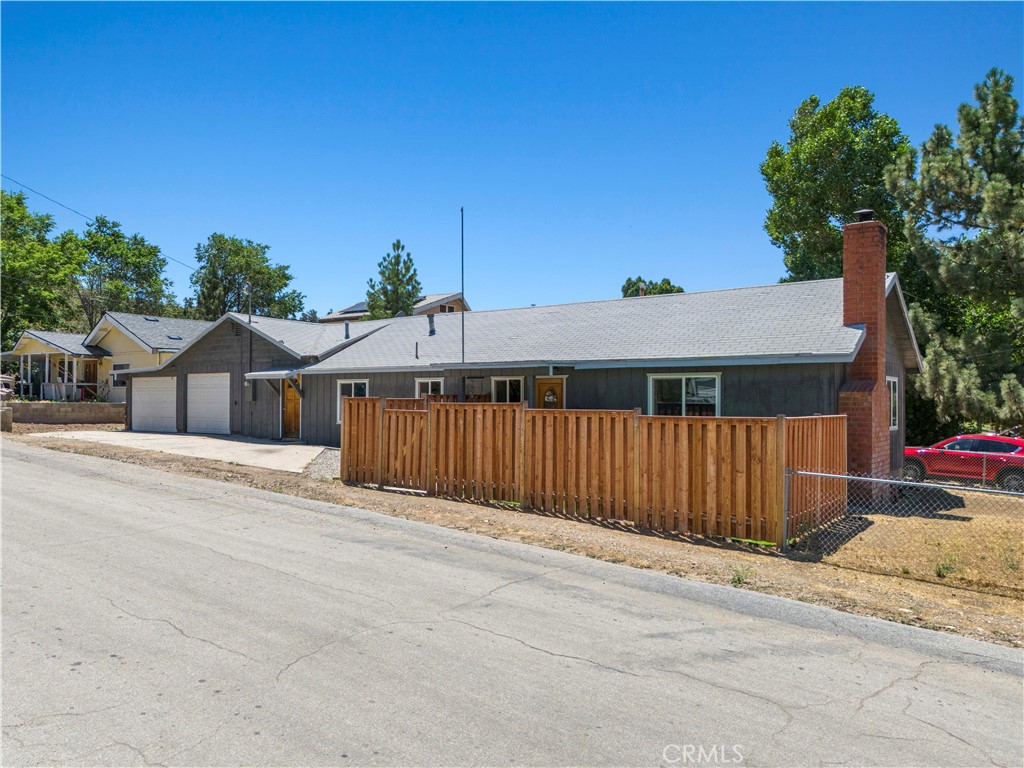 241 Cedar Street, Frazier Park, CA 93225