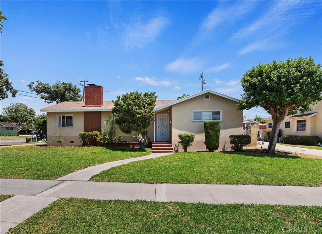 216 N Lillie Avenue, Fullerton, CA 92831