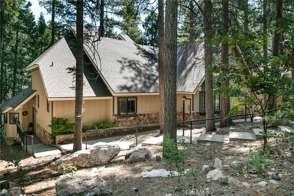 27473 Sugar Pine Drive, Lake Arrowhead, CA 92352