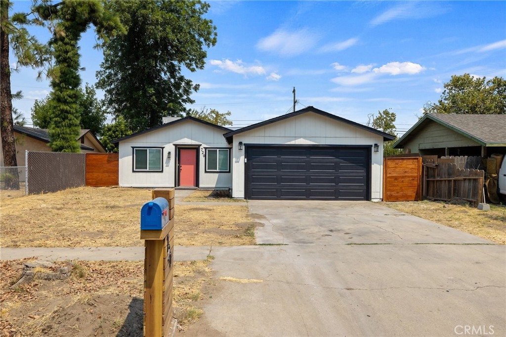 720 S Q Street, Tulare, CA 93274