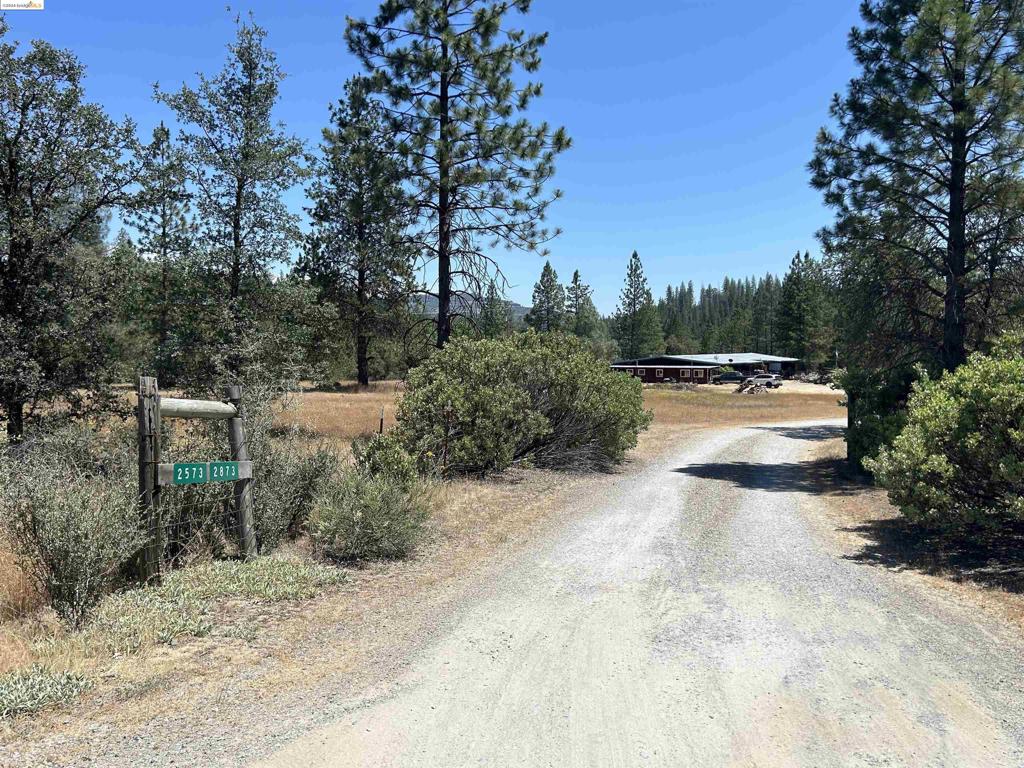 2573 Sierra Oaks Ln, Mokelumne Hill, CA 95245