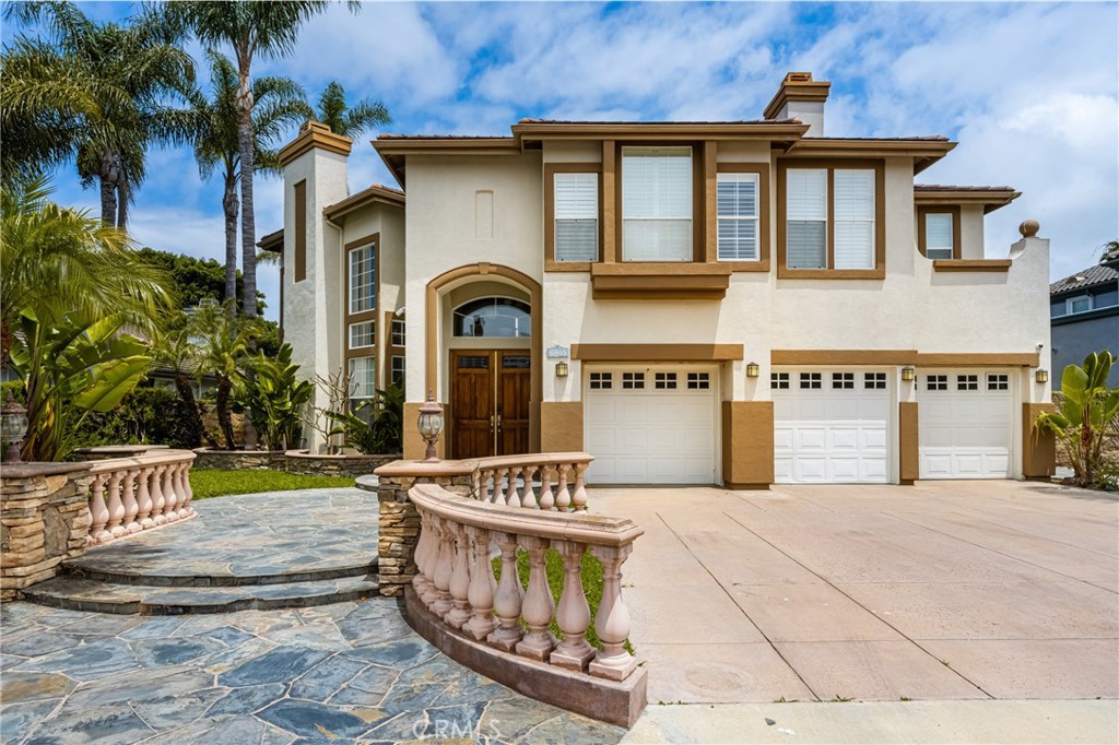 6805 Livingston Dr, Huntington Beach, CA 92648