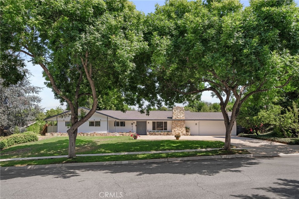 125 E South Avenue, Redlands, CA 92373