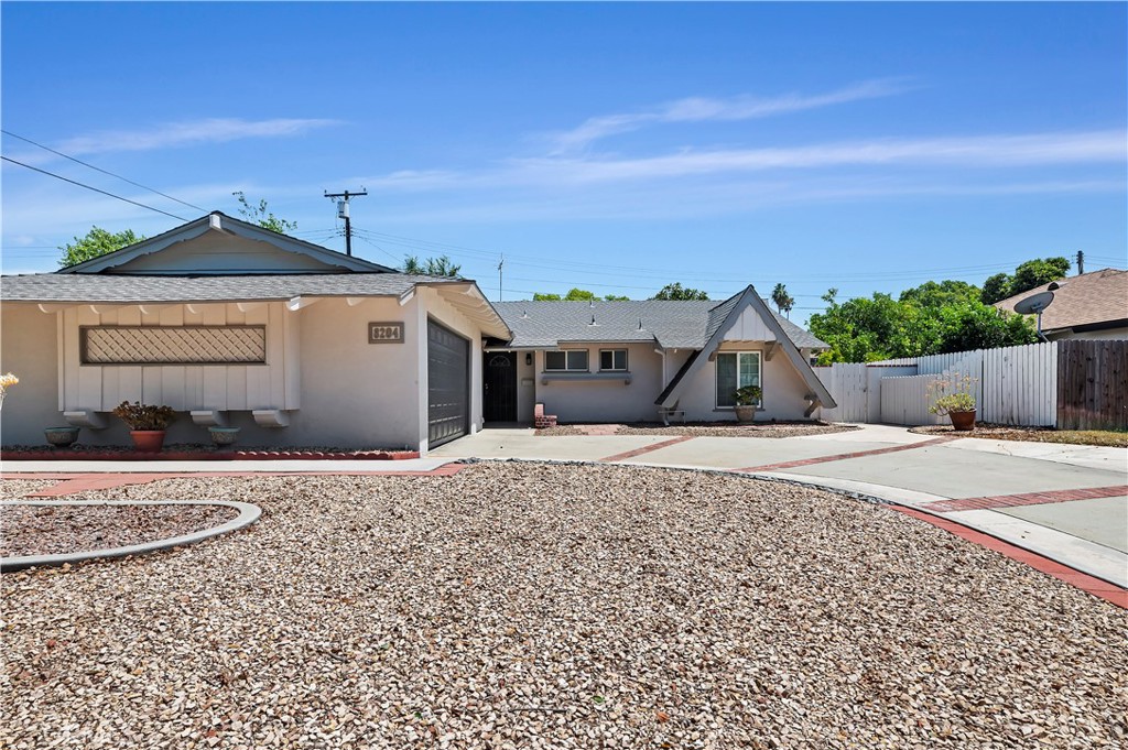 8204 Sherwood Place, Riverside, CA 92504