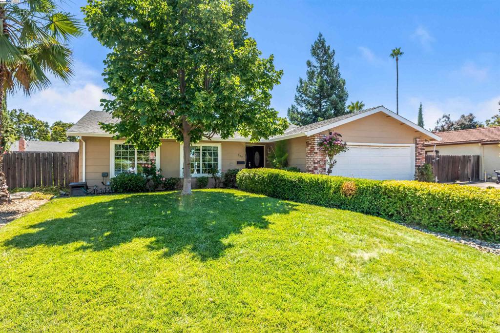 577 Everglades Ln, Livermore, CA 94551