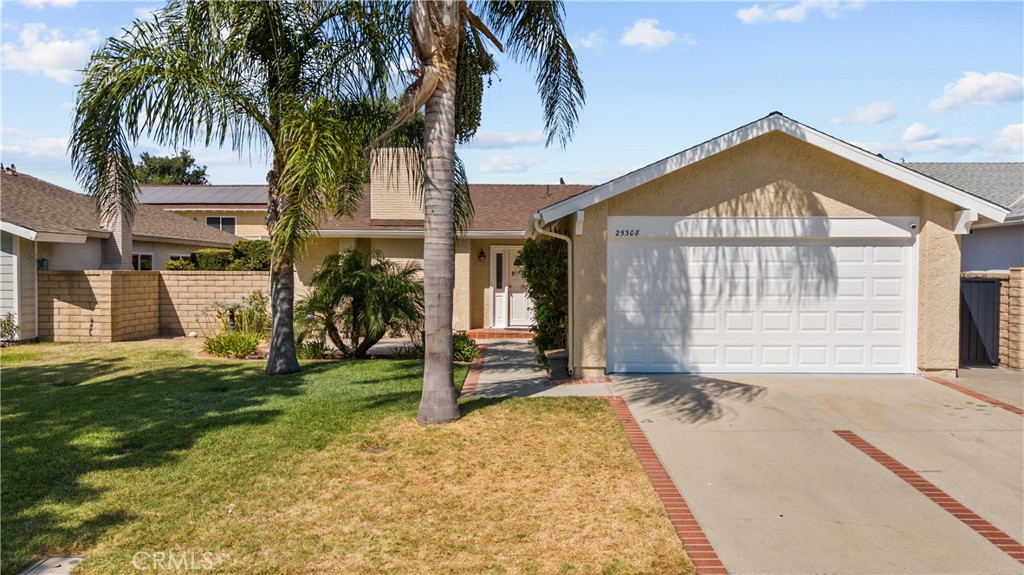 25308 Via Oriol, Valencia, CA 91355