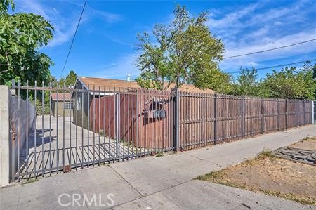 6852 Radford Avenue, North Hollywood, CA 91606