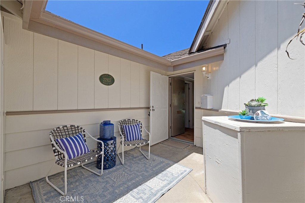 22927 Maple Avenue, Torrance, CA 90505