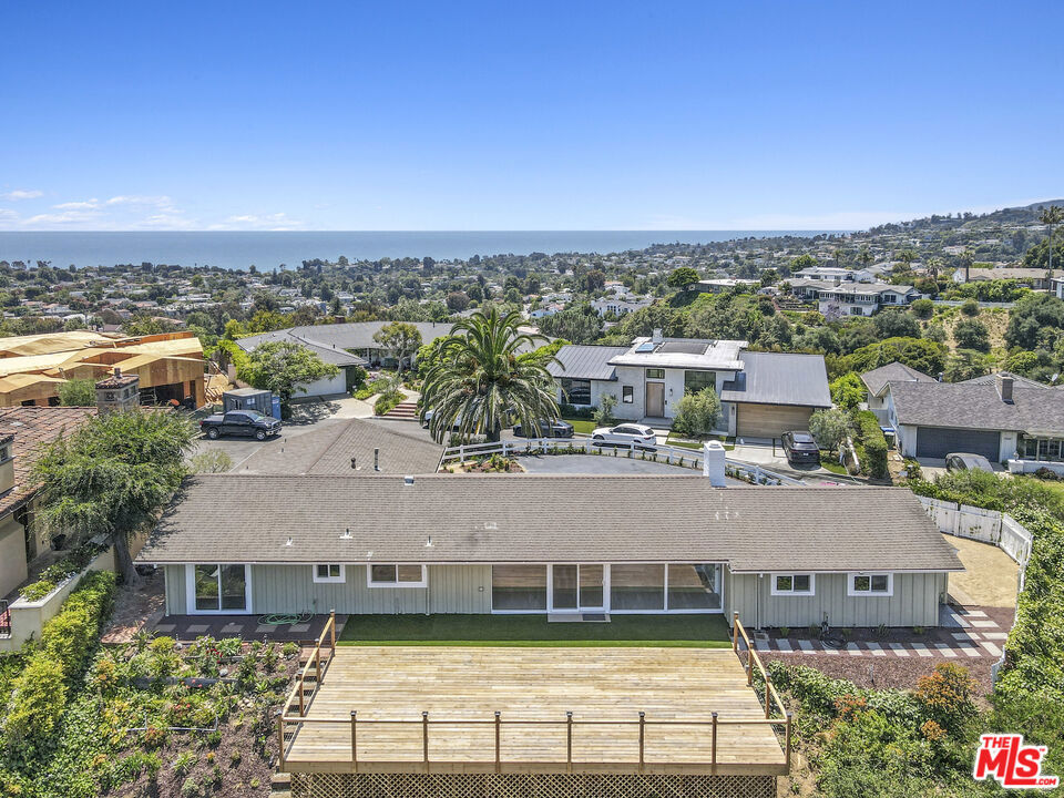 1060 Palisair Place, Pacific Palisades, CA 90272