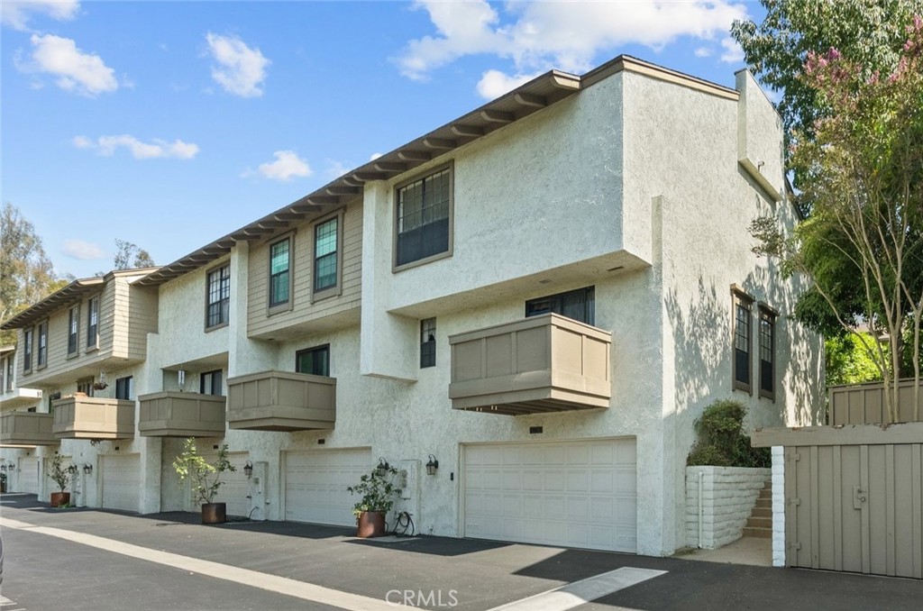 1202 Indiana Avenue, #10, South Pasadena, CA 91030