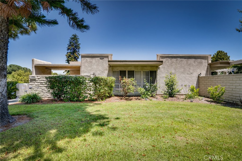 2258 Via Puerta , #H, Laguna Woods, CA 92637