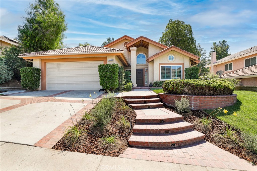 28216 Kenton Lane, Saugus, CA 91350