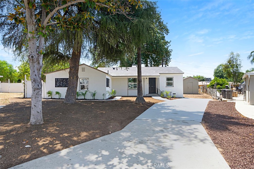 6056 Colonial Drive, Riverside, CA 92506