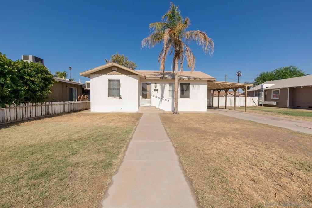 582 Fern Ave, Holtville, CA 92250