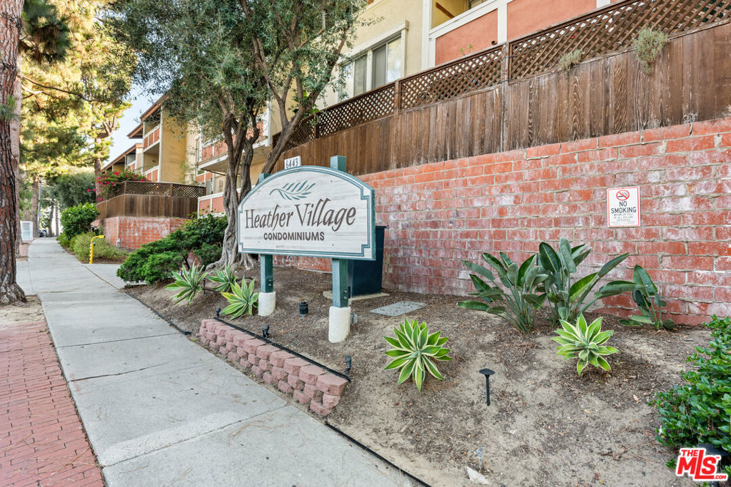 6385 Green Valley Circle, #220, Culver City, CA 90230