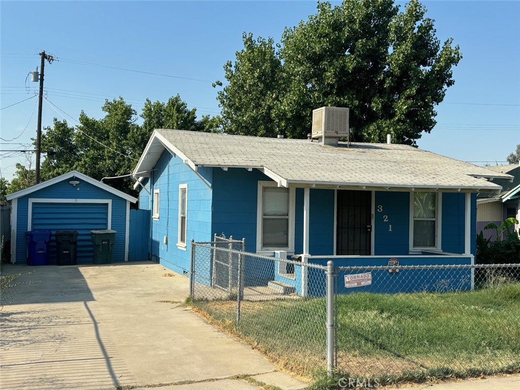 321 Decatur Street, Bakersfield, CA 93308