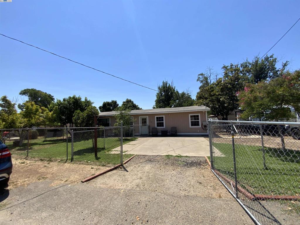 160 Morrison Ave, Sacramento, CA 95838