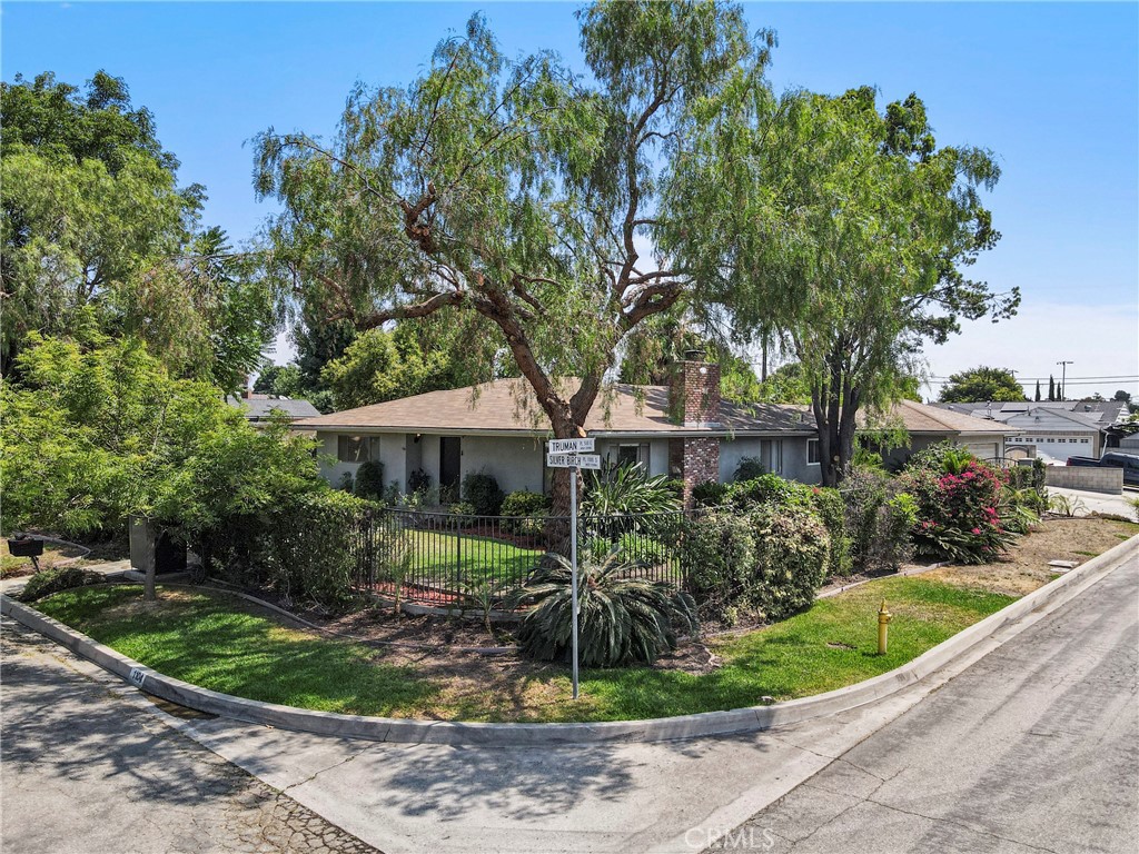 1104 S Silverbirch Place, West Covina, CA 91790