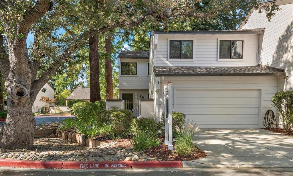 111 Strathmore Place, Los Gatos, CA 95032